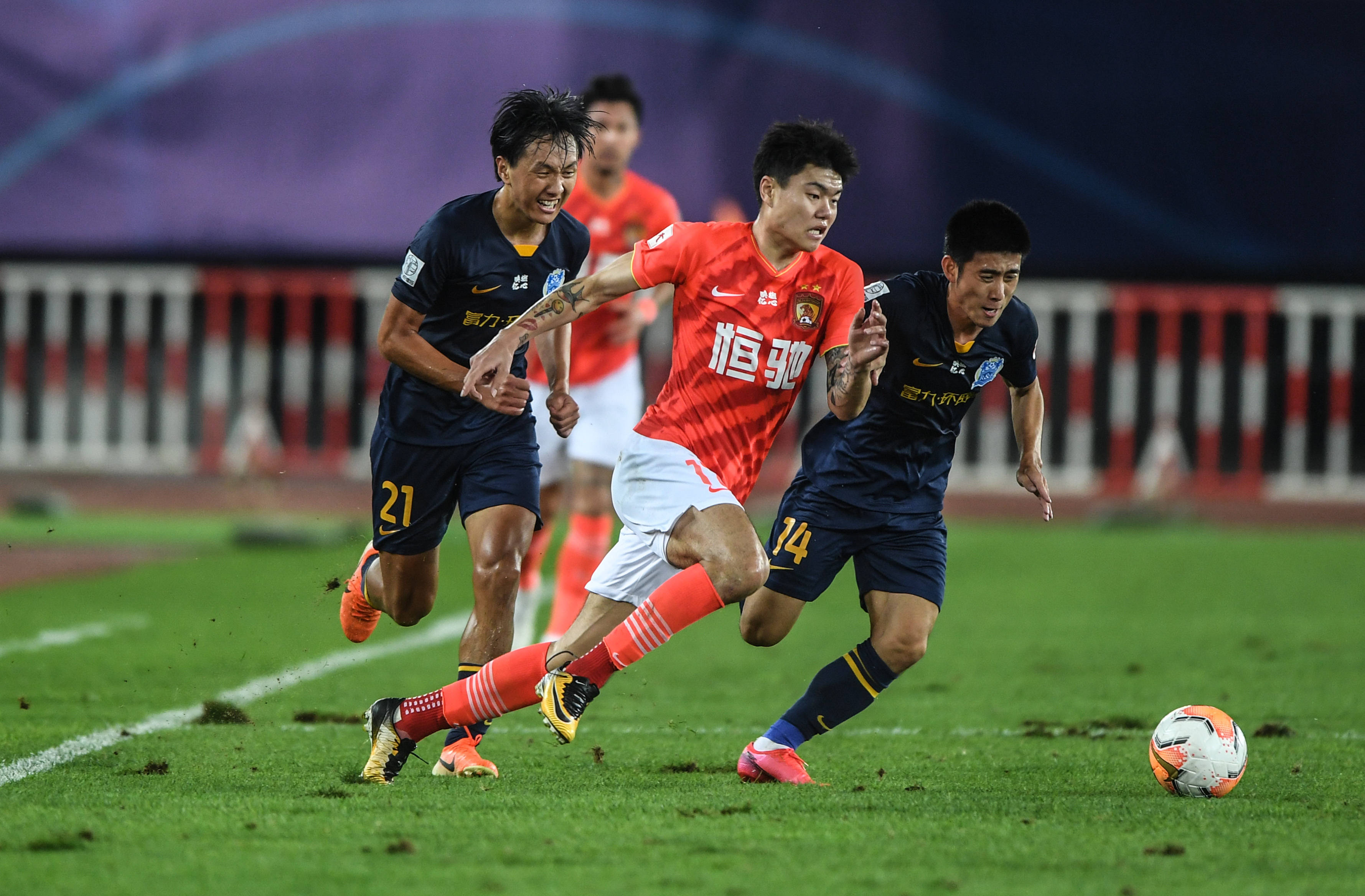 在第四节两 在第四节两