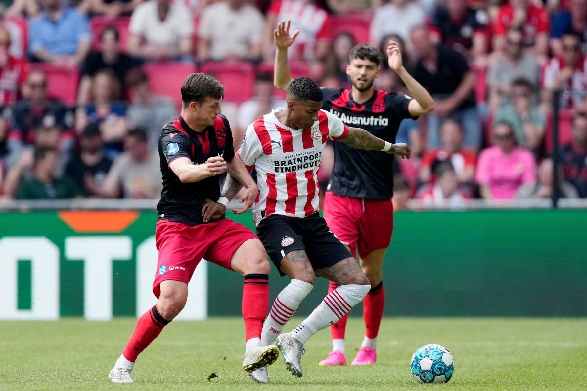 既是体育竞 既是体育竞